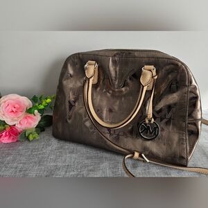 Michael Kors MK Signature Women's Mirror Metallic Sliver Satchel‎ handbag